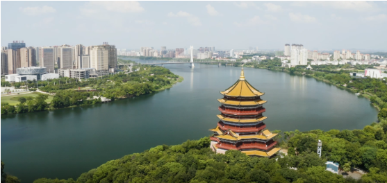 集團(tuán)全力助推江西省鷹潭市月湖區(qū)委托招商引資，以“園區(qū)經(jīng)濟(jì)”為抓手，打造發(fā)展“增長極”