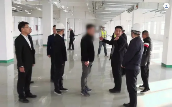 加大力度、加快速度、搶抓進度！老牌休閑鞋服投資選址項目方成功考察河北某地方政府