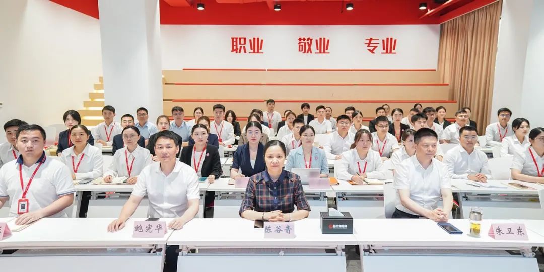 項目開發(fā)熱潮涌，千帆競發(fā)勢如虹！7月中旬，集團(tuán)共37個優(yōu)質(zhì)投資選址項目通過評估