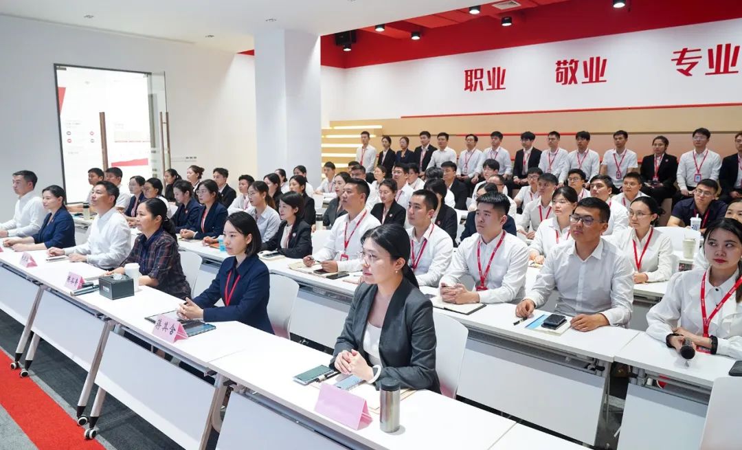 迎進博，抓服務，東方龍商務再出擊！10月下旬，集團共35個優質投資選址項目通過評估