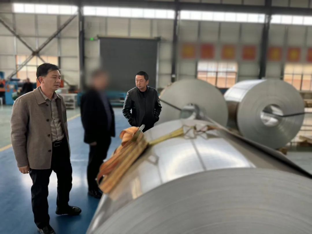 美國PPG、金高麗等知名涂料企業(yè)合作商！貴州某地方政府實地對接金屬建筑材料生產(chǎn)投資選址項目
