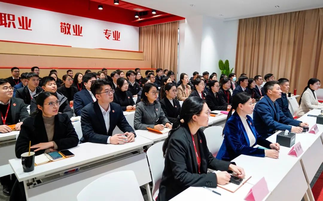 攻堅落地有保障，謬力同心創(chuàng)佳績！1月中旬，集團共51個優(yōu)質投資選址項目通過評估