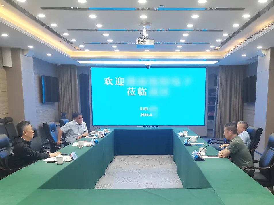 為國(guó)內(nèi)一線車企供貨，發(fā)展迅速，影響力深厚！專精特新車載液晶顯示模組擴(kuò)建投資選址項(xiàng)目方實(shí)地考察山東某地方政府