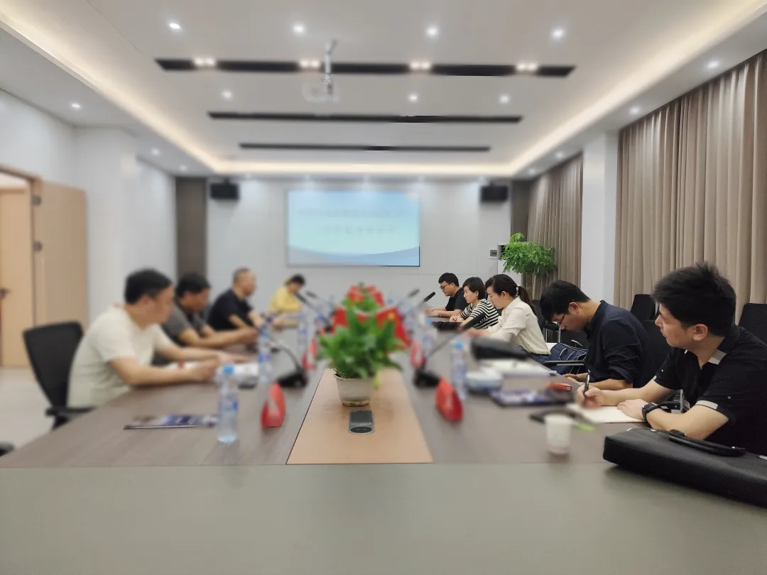 深耕行業多年，是國內多家知名品牌供應商！新疆某地方政府實地對接大型集團紡織材料擴建投資選址項目