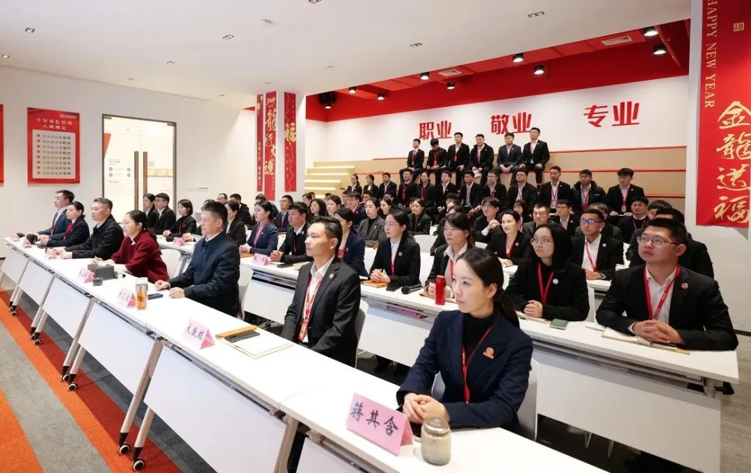 抓牢“項目落地”主線，打好全年“收官戰(zhàn)”！11月下旬，集團共35個優(yōu)質(zhì)投資選址項目通過評估