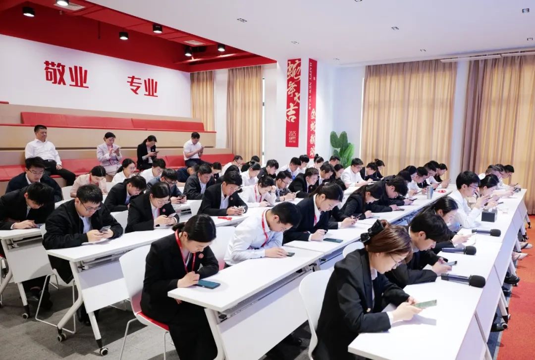 上海東方龍商務集團組織《招商知識及業務能力》測評考試，鍛造“精兵強將”招商隊伍！
