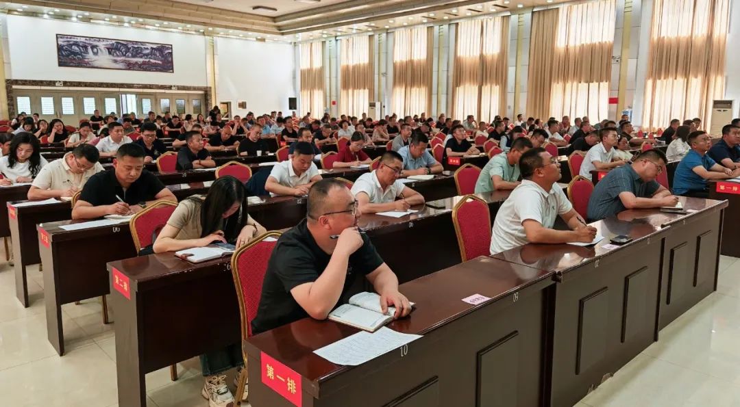 規(guī)模超200人！上海東方龍商務(wù)集團(tuán)應(yīng)邀為甘肅慶陽(yáng)慶城縣做專業(yè)招商實(shí)戰(zhàn)培訓(xùn)