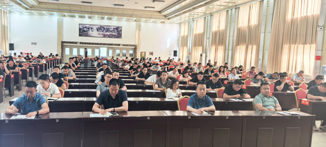 規(guī)模超200人！上海東方龍商務(wù)集團(tuán)應(yīng)邀為甘肅慶陽(yáng)慶城縣做專業(yè)招商實(shí)戰(zhàn)培訓(xùn)